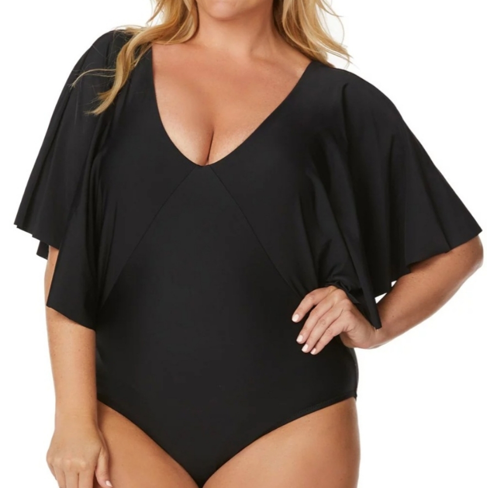 Raisins Curve Samba Stingray Plunge One Piece Plus 18W Beach Vacation Flutter